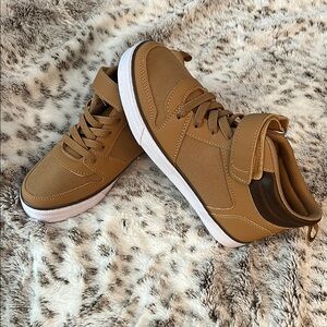 Boys Tan High-Top Sneakers size 3